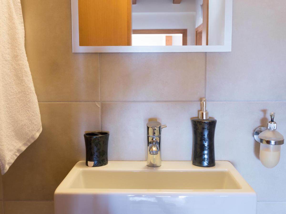 ליגאריה Villa Eolos מראה חיצוני תמונה